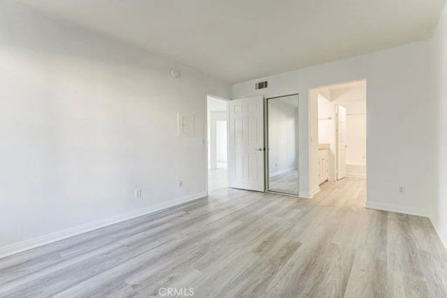 5515 Canoga Ave 105, Woodland Hills, CA 91367