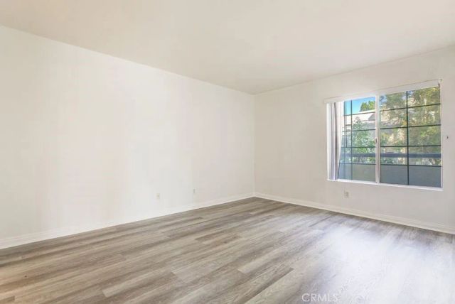 5515 Canoga Ave 105, Woodland Hills, CA 91367