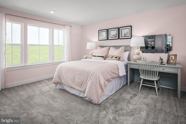 1923 ACAPULCO CT, Martinsburg, WV 25403