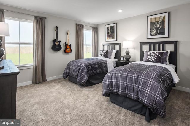 1923 ACAPULCO CT, Martinsburg, WV 25403