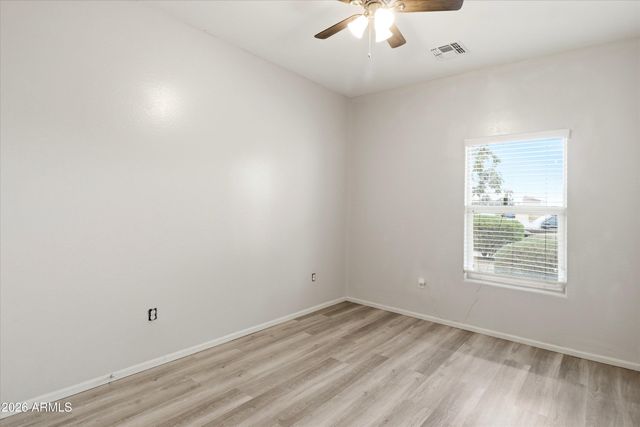 2502 E TAMARISK Avenue, Phoenix, AZ 85040