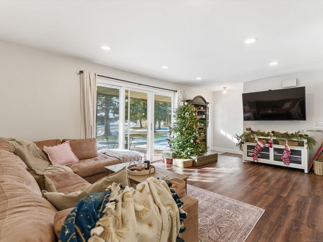 14925 Hartford Court, Shelby Twp, MI 48315