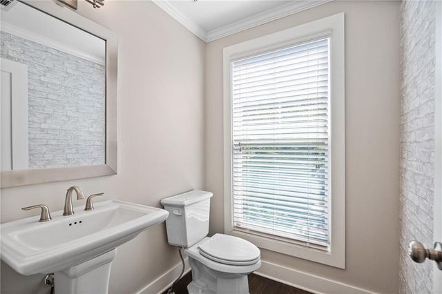 2180 Colvin NW Court, Atlanta, GA 30318