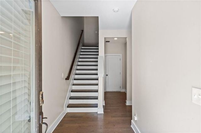 2180 Colvin NW Court, Atlanta, GA 30318