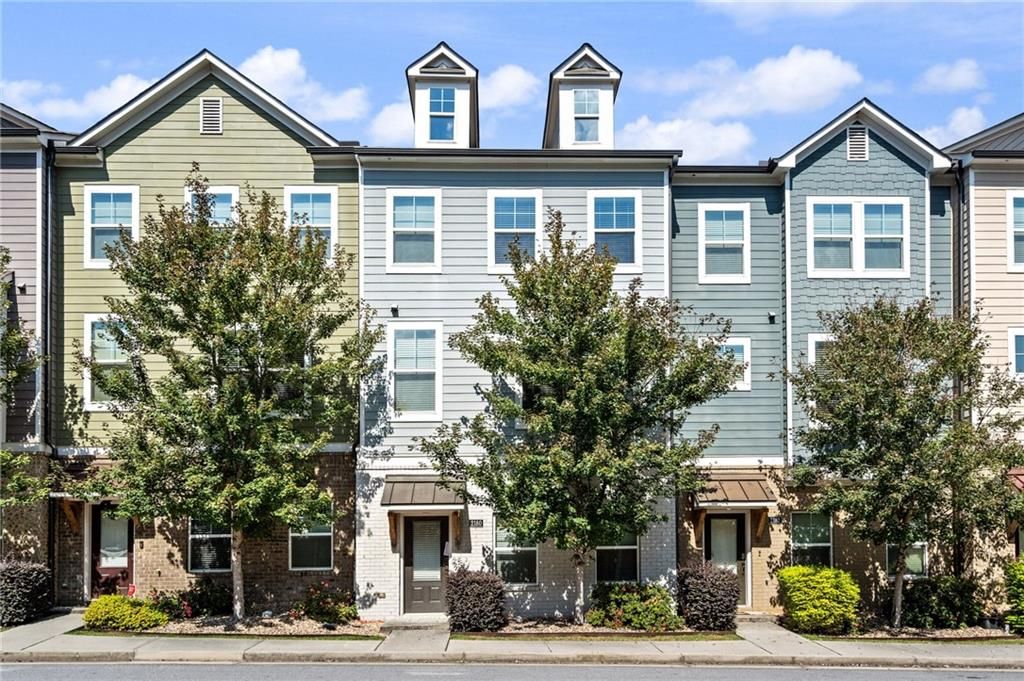 2180 Colvin NW Court, Atlanta, GA 30318