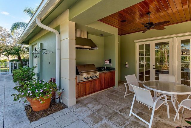 2116 Autumn Lane, Vero Beach, FL 32963