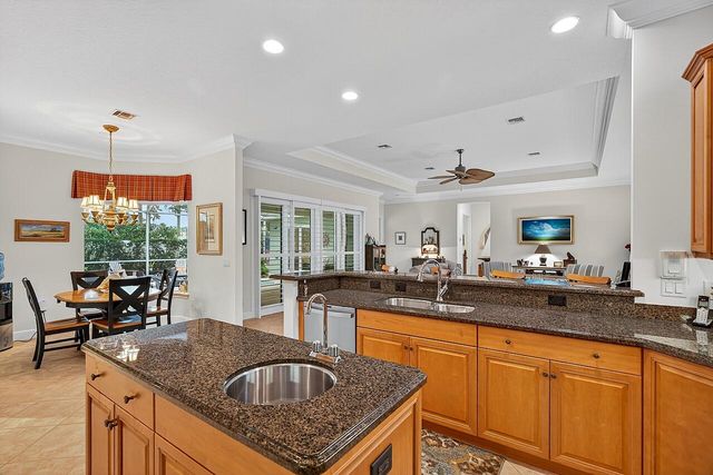 2116 Autumn Lane, Vero Beach, FL 32963