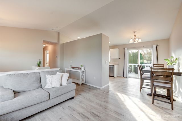 6010 52nd Street NE, Marysville, WA 98270