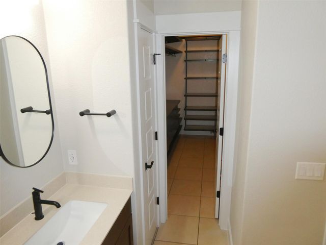 13501 CIBOLO TRCE 180, Austin, TX 78717