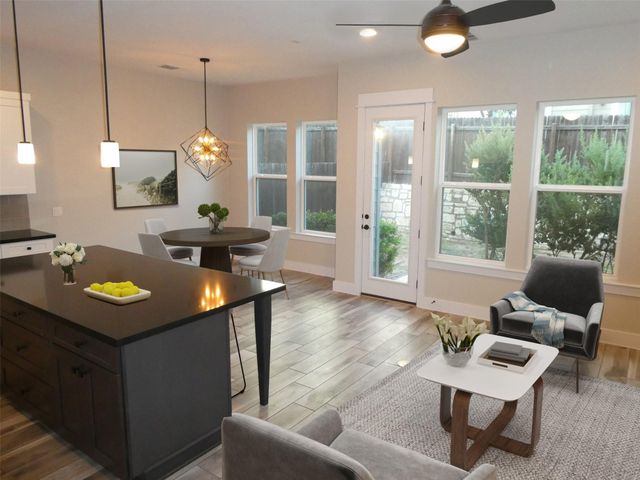 13501 CIBOLO TRCE 180, Austin, TX 78717