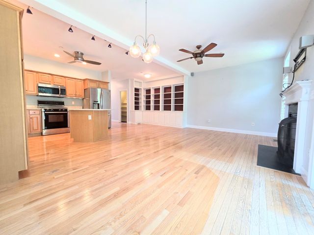 624 Main St Apt 6, Fremont, NH 03044