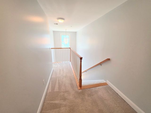 624 Main St Apt 6, Fremont, NH 03044