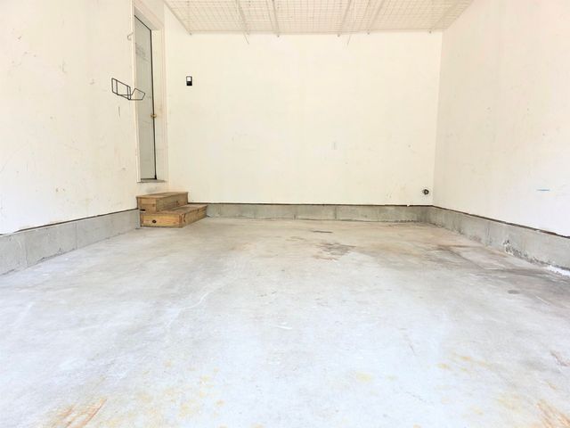 624 Main St Apt 6, Fremont, NH 03044