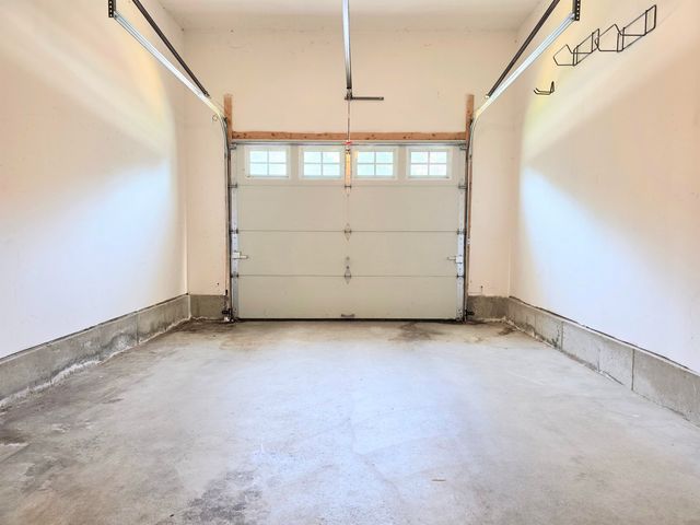 624 Main St Apt 6, Fremont, NH 03044