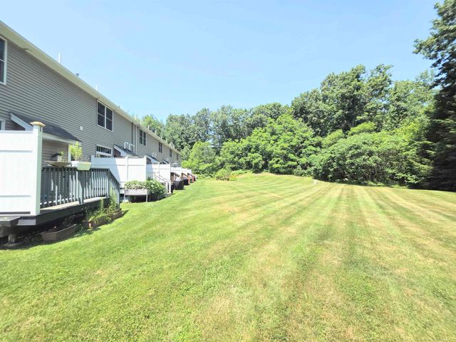 624 Main St Apt 6, Fremont, NH 03044