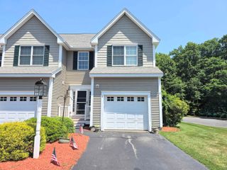 624 Main St Apt 6, Fremont, NH 03044