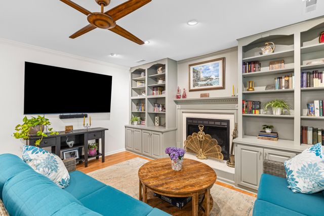 633 Gate Post Drive, Mount Pleasant, SC 29464