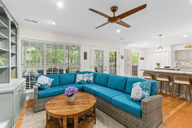 633 Gate Post Drive, Mount Pleasant, SC 29464