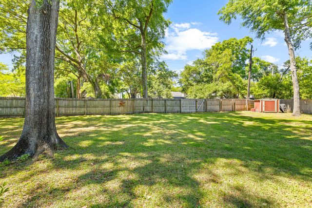 633 Gate Post Drive, Mount Pleasant, SC 29464