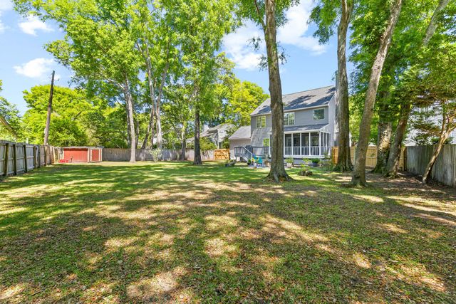 633 Gate Post Drive, Mount Pleasant, SC 29464