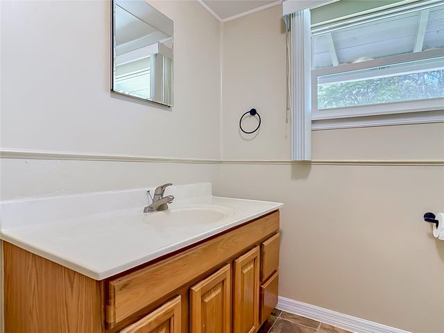 224 S SALISBURY AVENUE, Deland, FL 32720