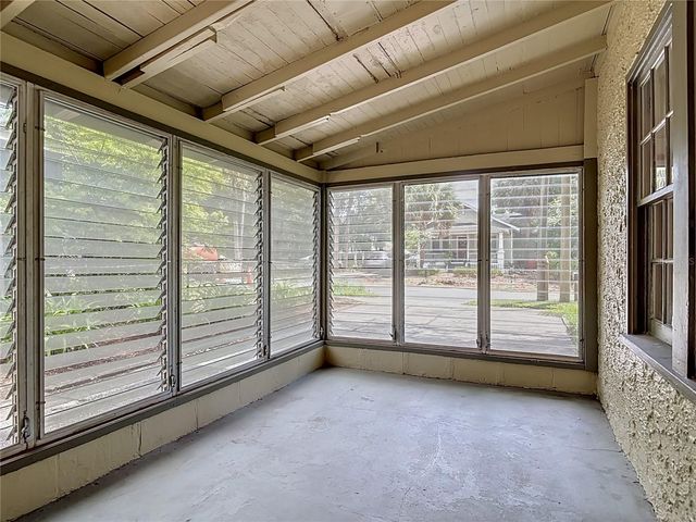 224 S SALISBURY AVENUE, Deland, FL 32720