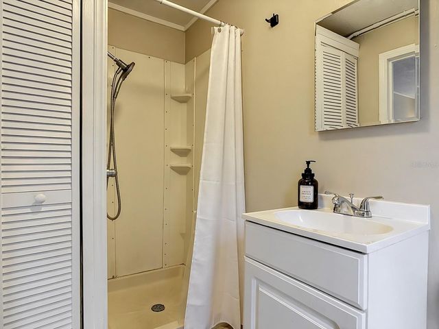 224 S SALISBURY AVENUE, Deland, FL 32720