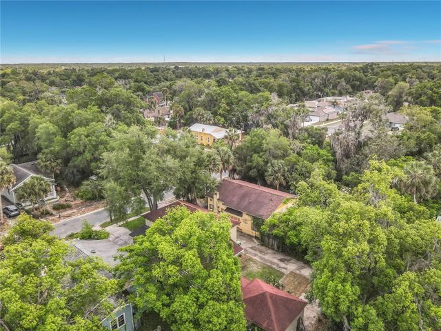 224 S SALISBURY AVENUE, Deland, FL 32720