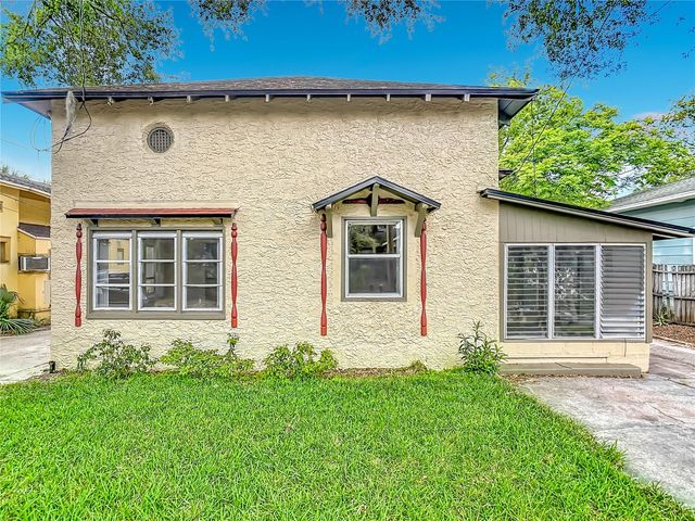 224 S SALISBURY AVENUE, Deland, FL 32720