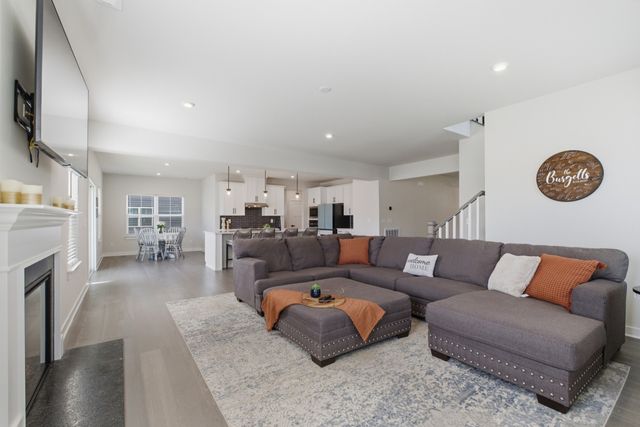 2119 Hideaway Ln, Murfreesboro, TN 37128