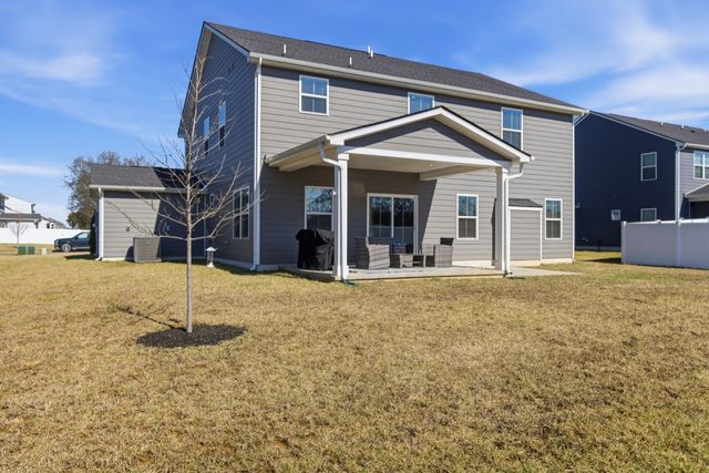 2119 Hideaway Ln, Murfreesboro, TN 37128