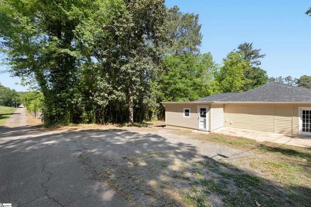 122 Sunset Drive, Gaffney, SC 29340