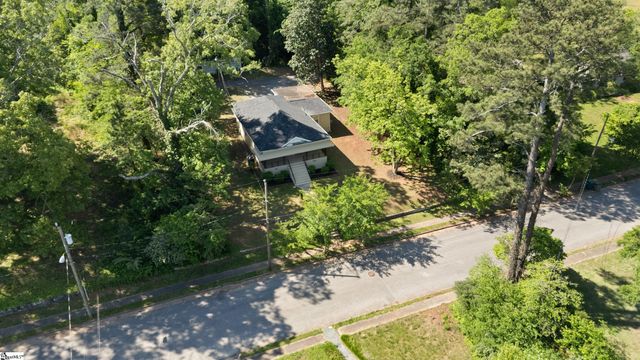 122 Sunset Drive, Gaffney, SC 29340