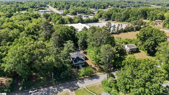 122 Sunset Drive, Gaffney, SC 29340