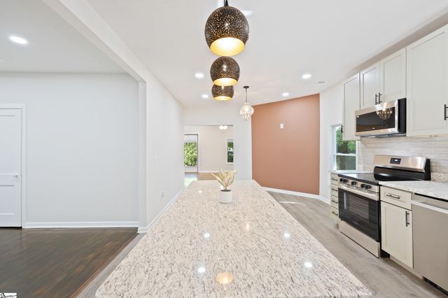 122 Sunset Drive, Gaffney, SC 29340
