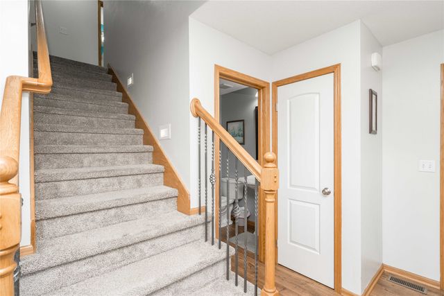 3001 SE Cobblestone Drive, Grimes, IA 50111
