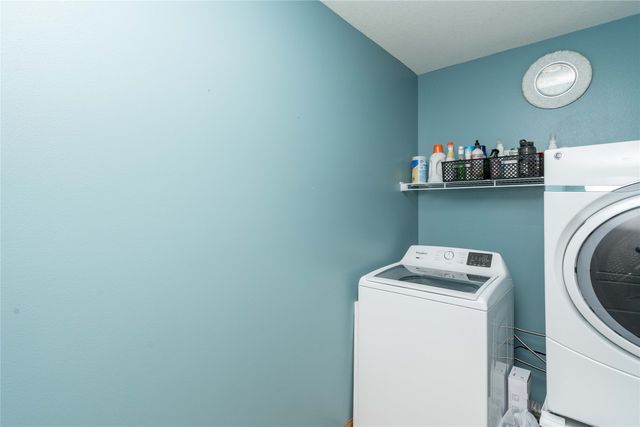 3001 SE Cobblestone Drive, Grimes, IA 50111
