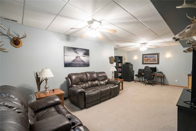 3001 SE Cobblestone Drive, Grimes, IA 50111