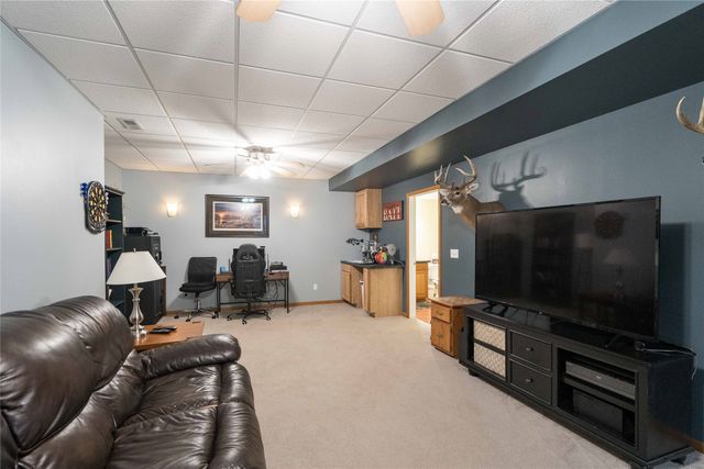 3001 SE Cobblestone Drive, Grimes, IA 50111