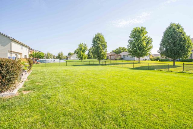 3001 SE Cobblestone Drive, Grimes, IA 50111