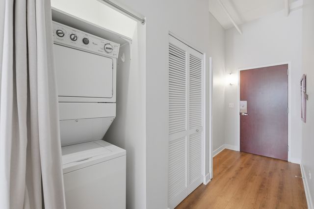 740 W Fulton Street 1203, Chicago, IL 60661