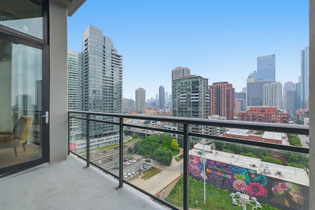 740 W Fulton Street 1203, Chicago, IL 60661