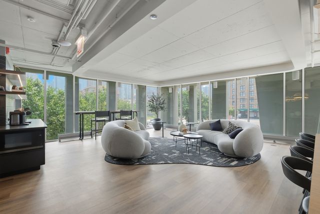 740 W Fulton Street 1203, Chicago, IL 60661