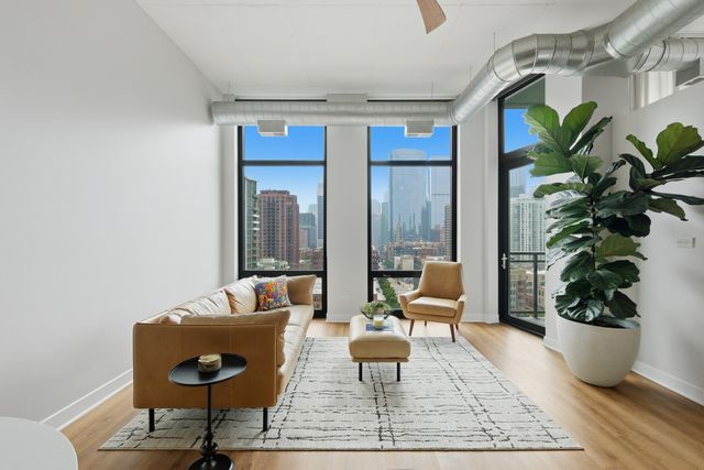 740 W Fulton Street 1203, Chicago, IL 60661