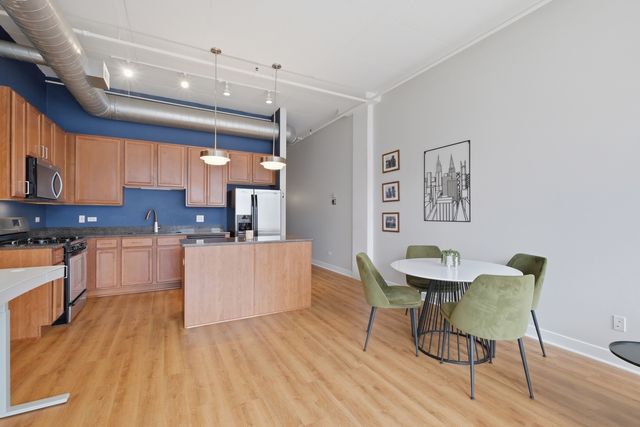 740 W Fulton Street 1203, Chicago, IL 60661