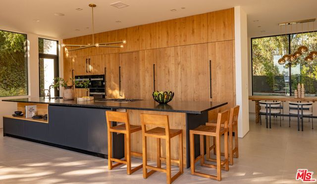 12752 Mulholland Drive, Beverly Hills, CA 90210