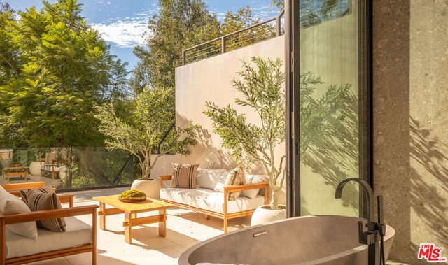 12752 Mulholland Drive, Beverly Hills, CA 90210