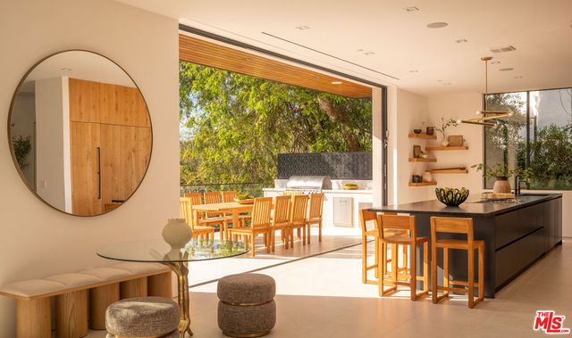 12752 Mulholland Drive, Beverly Hills, CA 90210