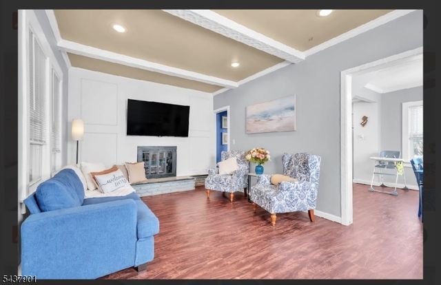 518 Miner Ter, Linden City, NJ 07036