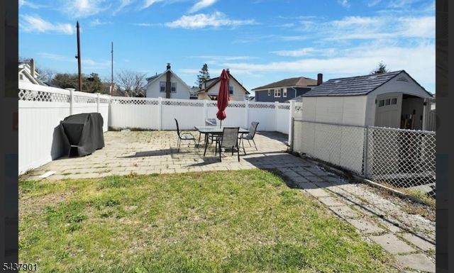 518 Miner Ter, Linden City, NJ 07036